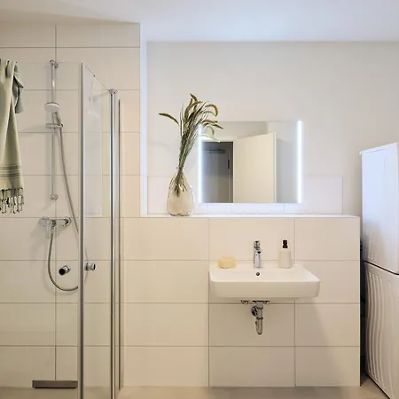 A7 Pine Hill - Mit Zwei Bädern&überdachtem Balkon, Zugang Zu Vielen Gemeinschaftsräumen Apartment Zirchow