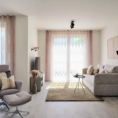 A7 Pine Hill - Mit Zwei Bädern&überdachtem Balkon, Zugang Zu Vielen Gemeinschaftsräumen Zirchow